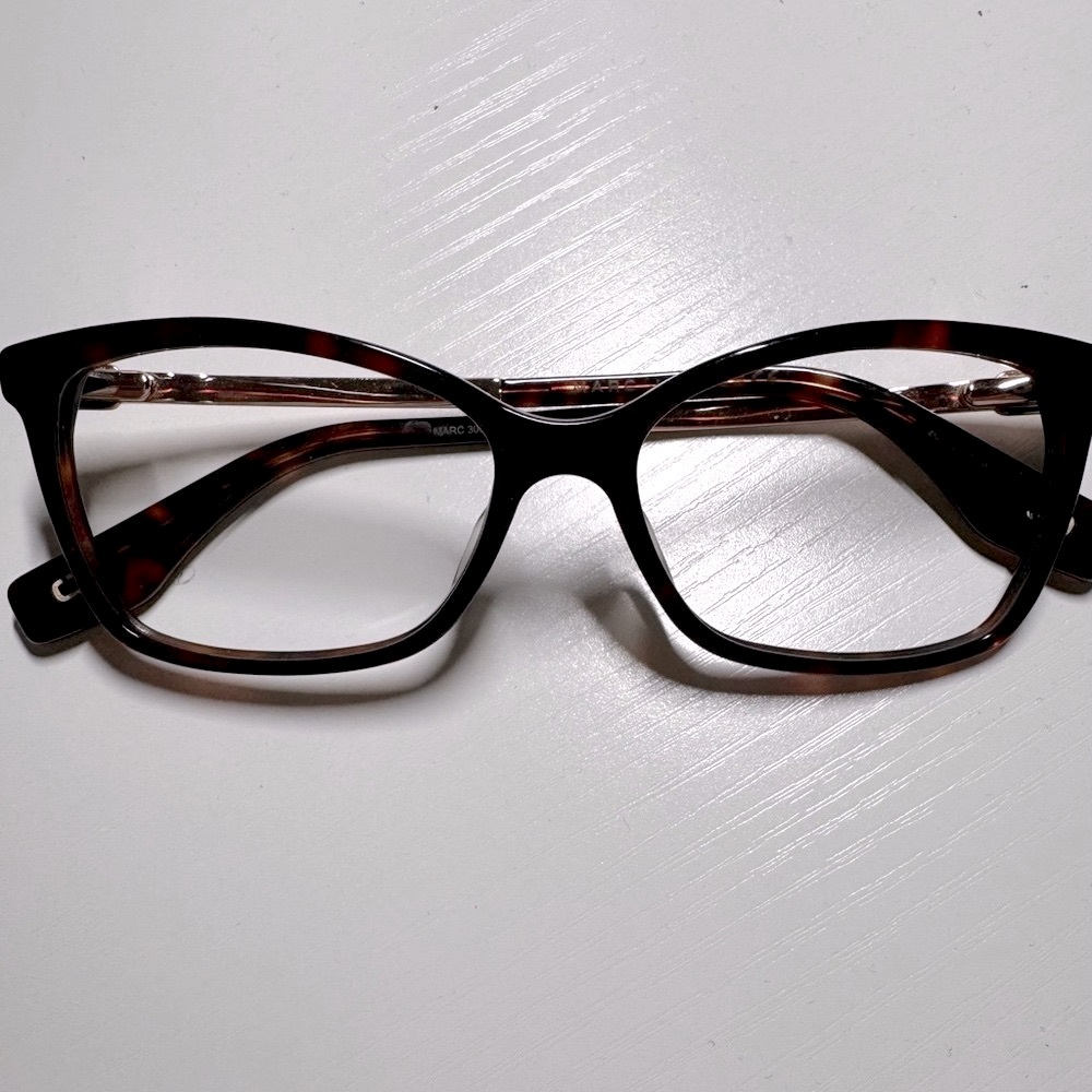 Marc Jacobs Brown Glasses with Modern Rectangular Design